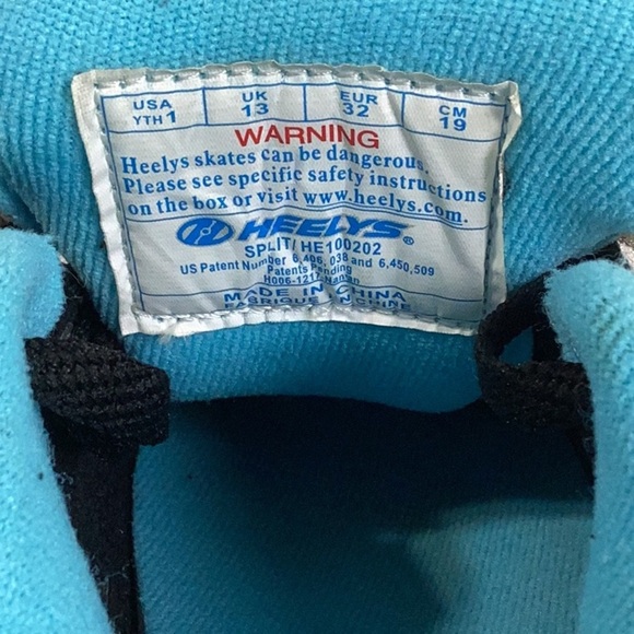 Heelys Youth Size 1 Skate Shoes - Picture 2 of 8